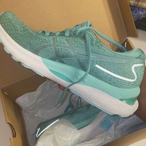 ASICS Women's Gel-Nimbus 24 Running Shoes